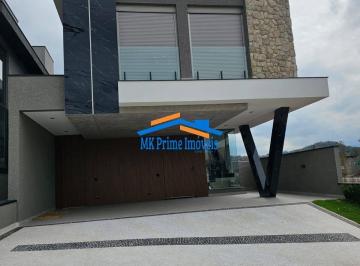 Casa · 265m² · 3 Quartos · 6 Vagas · Linda Casa Nova com 3 Suítes, Piscina, Sauna no New Ville!