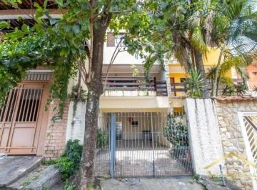Casa · 225m² · 3 Quartos · 4 Vagas · Excelente Sobrado sendo 3 Quartos - 4 Vagas - no Alto do Farol em Osasco.