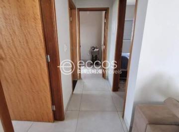 Casa · 192m² · 3 Quartos · 4 Vagas · Casa à venda, 3 quartos, 1 suíte, 4 vagas, Novo Mundo - Uberlândia/MG