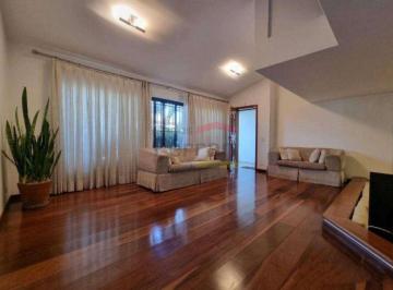 Casa · 205m² · 3 Quartos · 3 Vagas · Sobrado no Horto Florestal