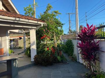 Casa · 400m² · 6 Quartos · 7 Vagas · Casa em Rua Bolívia - Estância São José - Peruíbe/SP