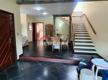Casa · 330m² · 4 Quartos · 2 Vagas · Casa de Vila em  Rua Dom Adalberto Swiersen - Jardim Maria do Carmo - Sorocaba/SP