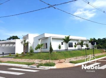 Foto 01 · Casa à venda em Cianorte-PR, no Condomínio Res. Villa Viccenza, com 3 suítes, 2 salas e 196,42 m² de