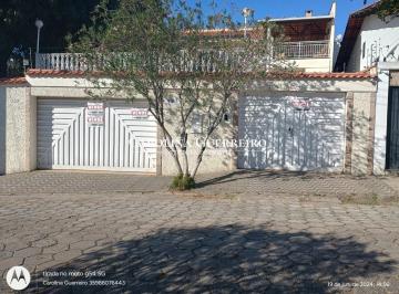 Comercial · 361m² · 8 Quartos · 3 Vagas · Comercial para Venda em São Lourenço / MG no bairro SOLAR DOS LAGOS