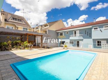 Casa de 5 quartos, Curitiba · Casa no Jardim das Américas com 5 quartos e Piscina!