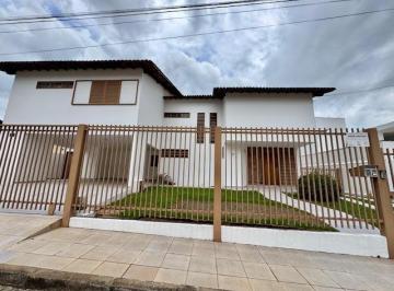 Casa de 4 quartos, Brasília · QI 12, LAGO NORTE, CASA COM 4 QUARTOS,2 SUÍTES, DESOCUPADA, ACEITA FINANCIAMENTO 