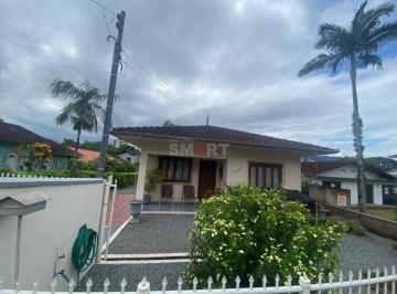 Terreno · 2 Quartos · 2 Vagas · Terreno de 3.985,58m² com Casa de 2 Quartos no Vila Nova