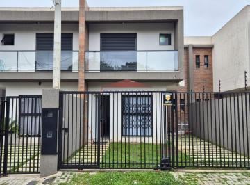 Foto 01 · Lindo sobrado à venda em Curitiba-PR: 3 quartos, 1 suíte, 2 salas, 3 banheiros, 2 vagas de garagem.