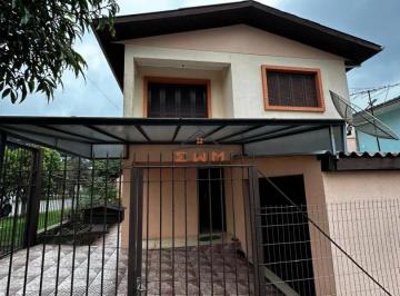 Casa · 3 Quartos · 1 Vaga · Casa à venda em Farroupilha - 3 Dormitórios, Churrasqueira e Garagem