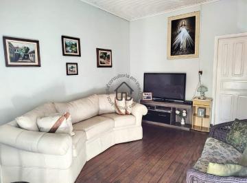 Casa · 162m² · 2 Quartos · 2 Vagas · Casa à venda no Centro de Vinhedo.