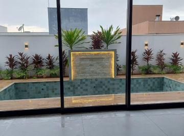 Casa · 295m² · 4 Quartos · 3 Vagas · Casa com 4 quartos à venda, Condomínio Jardins Gênova - Uberlândia/MG