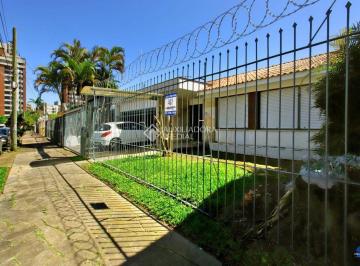 77714_iYI2l2b586LP14t_7771468d5352cbbd6a.jpg · Casa com 3 quartos 1 suíte e 3 vagas de garagem no Jardim Lindoia.