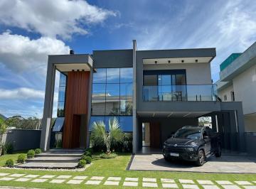 Casa · 253m² · 4 Quartos · 4 Vagas · Casa à venda no bairro São João do Rio Vermelho - Florianópolis/SC