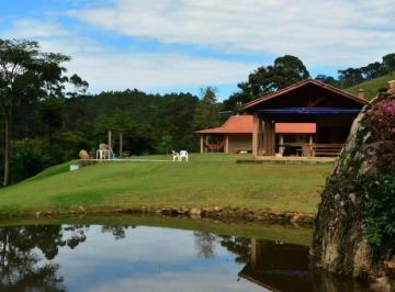 Rural de 3 quartos, Joanópolis · Chácara com dois lagos dentro da propriedade em Joanópolis