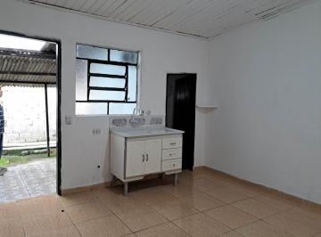 Casa de 1 quarto, Embu das Artes · Casa de fundos próximo de ponto de ônibus !!