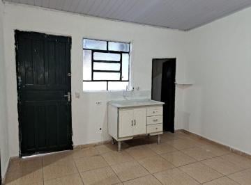 Casa de 1 quarto, Embu das Artes · Casa de fundos próximo de ponto de ônibus !!