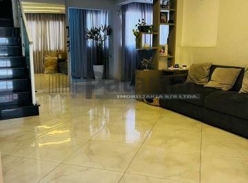 Casa · 140m² · 3 Quartos · 3 Vagas · Sobrado Reformado na Região do Butantã