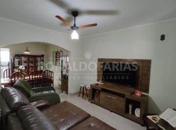 Casa · 200m² · 6 Quartos · 3 Vagas · Sobrado à venda em Interlagos.
