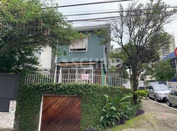 Casa · 145m² · 3 Quartos · 2 Vagas · Casa de Esquina à Venda 145m², 3 Quartos, Cozinha, Copa, 2 Vagas de Garagem, Ótima Localização