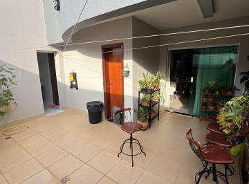 Apartamento · 216m² · 4 Quartos · 2 Vagas · Cobertura com 2 quartos à venda, bairro Santa Mônica - Uberlândia/MG