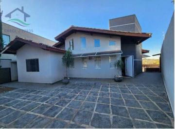 Casa · 249m² · 3 Quartos · 4 Vagas · 4 dorms-Piscina-área de lazer- Jd Paulista- Atibaia- Cod: 4927