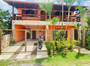 Casa · 257m² · 3 Quartos · 2 Vagas · Casa em Condomínio- 03 Quartos sendo 1 com Suíte, com possibilidade de transformar em 4 quartos, con