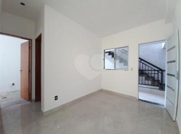Casa · 38m² · 2 Quartos · 1 Vaga · Condomínio com 2 quartos à venda em Vila isolina mazzei - SP