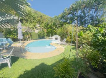 06b60bf4d15a97f715e37f2ce901008b6c708caa · Casa Uba Itacoatiara 5 Quartos sendo 3 suites