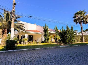 Foto 01 · CONDOMÍNIO HORIZONTAL PRAIA BRAVA - CASA MOBILIADA COM 05 DORMITÓRIOS NA PRAIA BRAVA EM ITAJAÍ