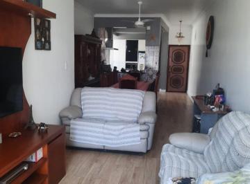 Apartamento · 130m² · 3 Quartos · 1 Vaga · Três dormitórios e suíte com dependência. 50 metros da praia
