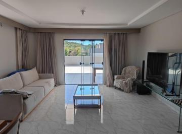 98fe33477218828588d9e6be8aea77ad913f4b8d · À venda | Terraço com Jacuzzi, 130 m², 3 quartos e 1 vaga de garagem - Praia do Campeche, em Florian