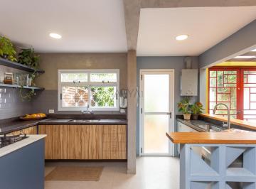 Casa · 172m² · 3 Quartos · 2 Vagas · Casa à venda no Pilarzinho ARYA1