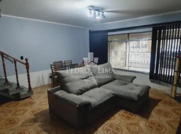 Casa · 206m² · 2 Quartos · 2 Vagas · Casa no Tatuapé com 2 quartos sendo 2 suítes, quintal, 2 edículas