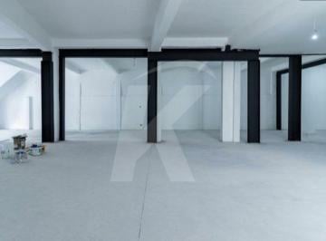 Comercial · 420m² · Loja comercial com 420 m²,  com 02 banheiros