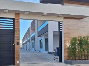 Casa · 168m² · 4 Quartos · 2 Vagas · Casa à venda no bairro Pitangueiras em Lauro de Freitas/BA