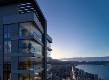 Apartamento · 198m² · Empreendimento com localização privilegiada,vista mar,em Meia Praia.