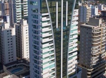 Apartamento · 420m² · Excelente cobertura duplex,localizada em Meia Praia.