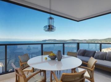 Apartamento · 166m² · Empreendimento maravilhoso,bem localizado,com lazer,em Meia Praia.