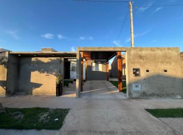 Casa · 250m² · 2 Quartos · Casa à venda - em Sinop
