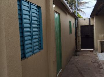 Casa de 3 quartos, Brasília · 3 Kitnets - Itapuã - Brasilia - DF - 200 ²