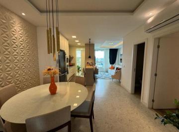 Apartamento · 99m² · 3 Quartos · 2 Vagas · Apartamento com 3 quartos no centro de Camboriú