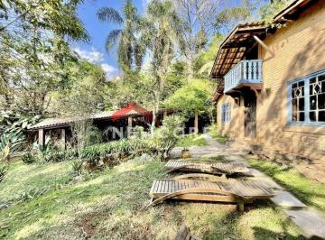 Casa · 440m² · 3 Quartos · 8 Vagas · Casa de condomínio em  Rua do Pedregal - Moinho Velho - Embu das Artes/SP