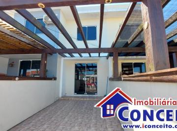 Casa de 2 quartos, Imbé · DT1012 - Ótimo duplex localizado em região de moradores no Centro de Imbé