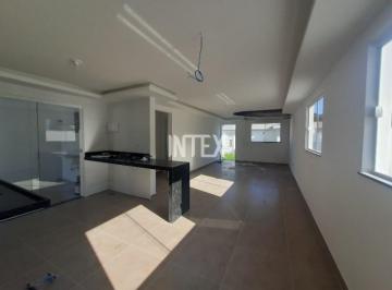 Foto 01 · Casa em Condomínio à Venda em Várzea das Moças, São Gonçalo-RJ: 2 quartos, 1 suíte, 1 sala, 2 banhei