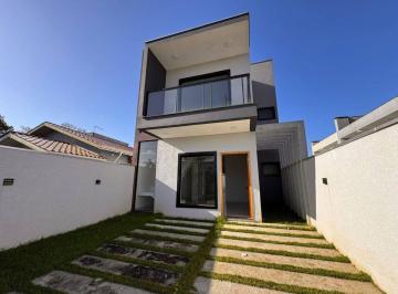 Casa · 127m² · 3 Quartos · 2 Vagas · Luxuoso Sobrado com Piscina, a 300m da Praia, no Balneário Volta ao mundo I