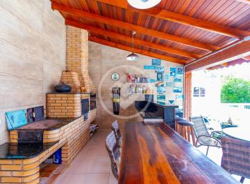 Casa · 185m² · 3 Quartos · 4 Vagas · SOBRADO EM CONDOMÍNIO FECHADO – XAXIM | 03 quartos 01 suíte 04 vagas