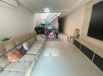 Casa · 155m² · 3 Quartos · 2 Vagas · Casa 3 quartos com 1 suíte e 2 vagas na Vila Ema