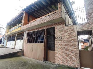 f981e4ee04d114146b7e6167a12a9688fab1656b · 3 CASAS EM TERRENO NA FREGUESIA DO Ó