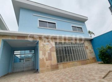 Casa · 253m² · 3 Quartos · 4 Vagas · Sobrado Novo,  3 quartos, 1 suíte,  2 salas, 4 vagas, corredor lateral, churrasqueira, escritório.