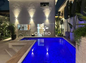 Casa · 200m² · 3 Quartos · 3 Vagas · Maravilhosa casa com piscina na Ponta da Praia em Santos